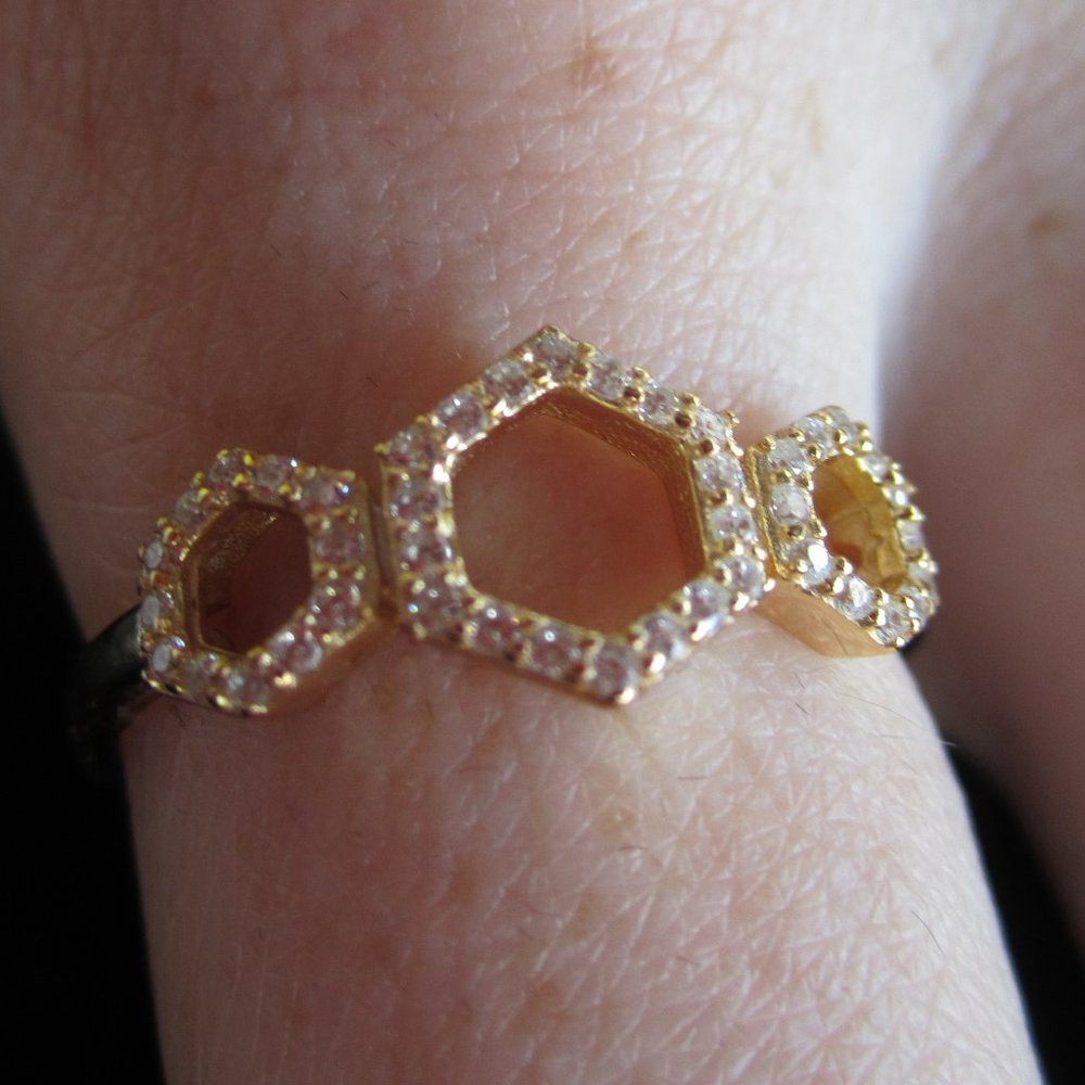 Beautiful Honey Bee collection ring